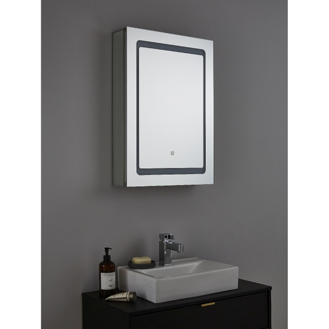 Forum Spa Arte 500mm x 700mm 1 Door Illuminated LED Mirrored Cabinet with Touch Switch and Shaver Socket - SPA-35707 - Image 4