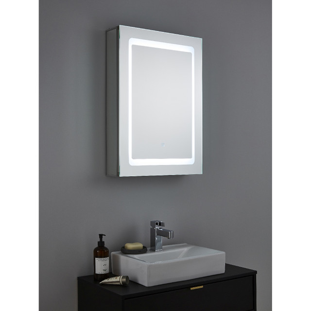 Forum Spa Arte 500mm x 700mm 1 Door Illuminated LED Mirrored Cabinet with Touch Switch and Shaver Socket - SPA-35707 - Image 3